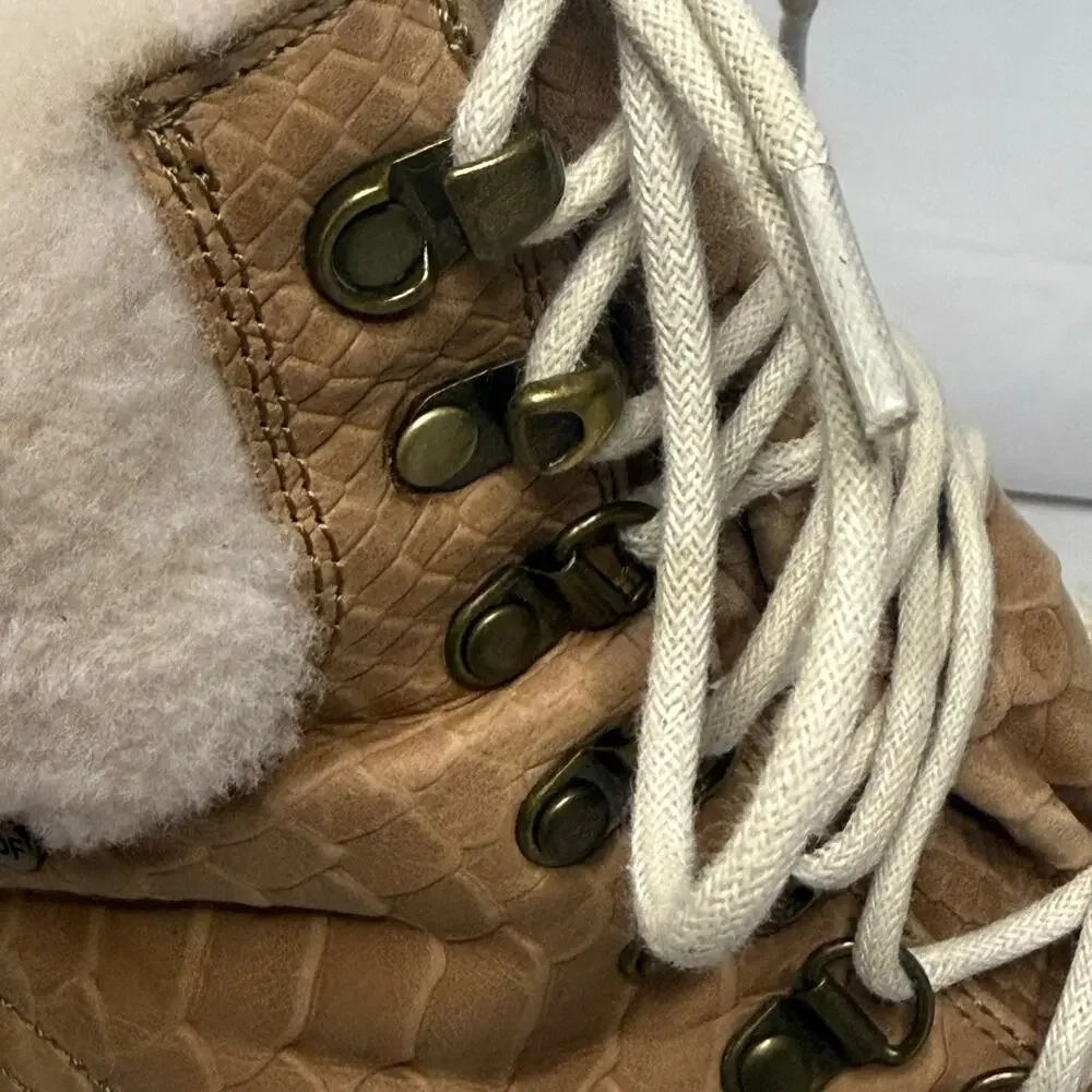 Rare Royal Canadian Cambridge “Croc” Embossed Leather Waterproof Boots 8.5 - Picture 8 of 16